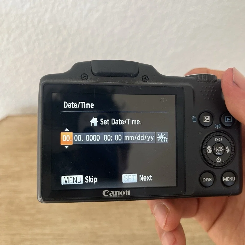 Canon Powershot SX510 HS 12.1 Mp Wi-Fi Digital Camera - Working - With Charger